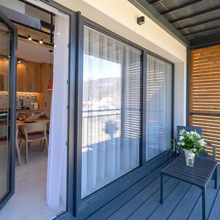 Apartman Pod Stokiem E2 Z Garazem I Dwoma Lazienkami - Dream *